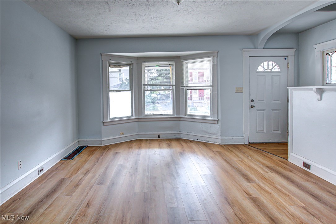 2128 W 105th Street