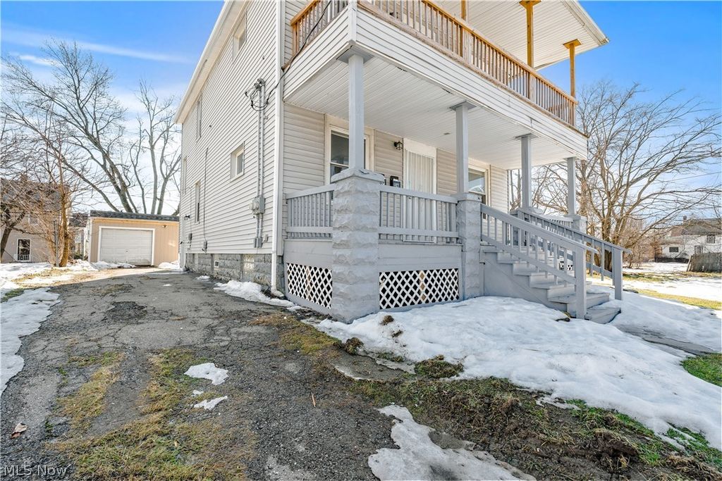 Photo of 13612 Durkee Avenue, Cleveland, OH 44105 (MLS # 5189241)