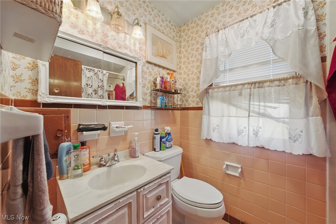 12824 Fruitside Road, Garfield Heights, Ohio image 18