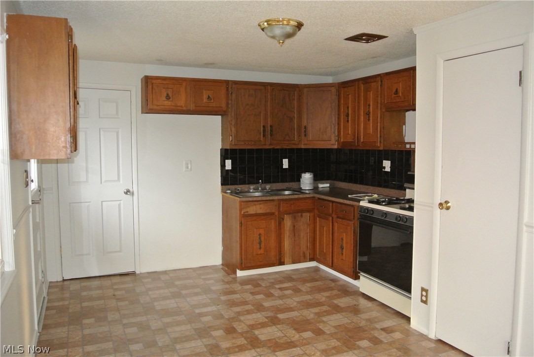 East Market Acres - Residential Lease