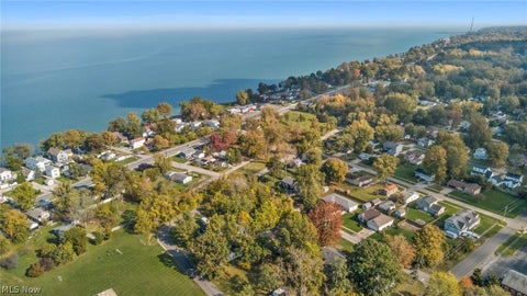 Tiny photo for 559 Pasadena Avenue, Sheffield Lake, OH 44054 (MLS # 5255604)