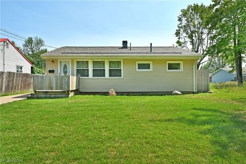 Homes For Sale - 2231 Stewart Drive<br/> Trumbull County, Warren, OH 44485