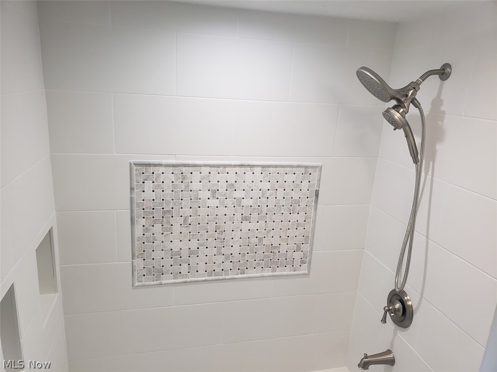 Metropolitan Beach 01 - Residential