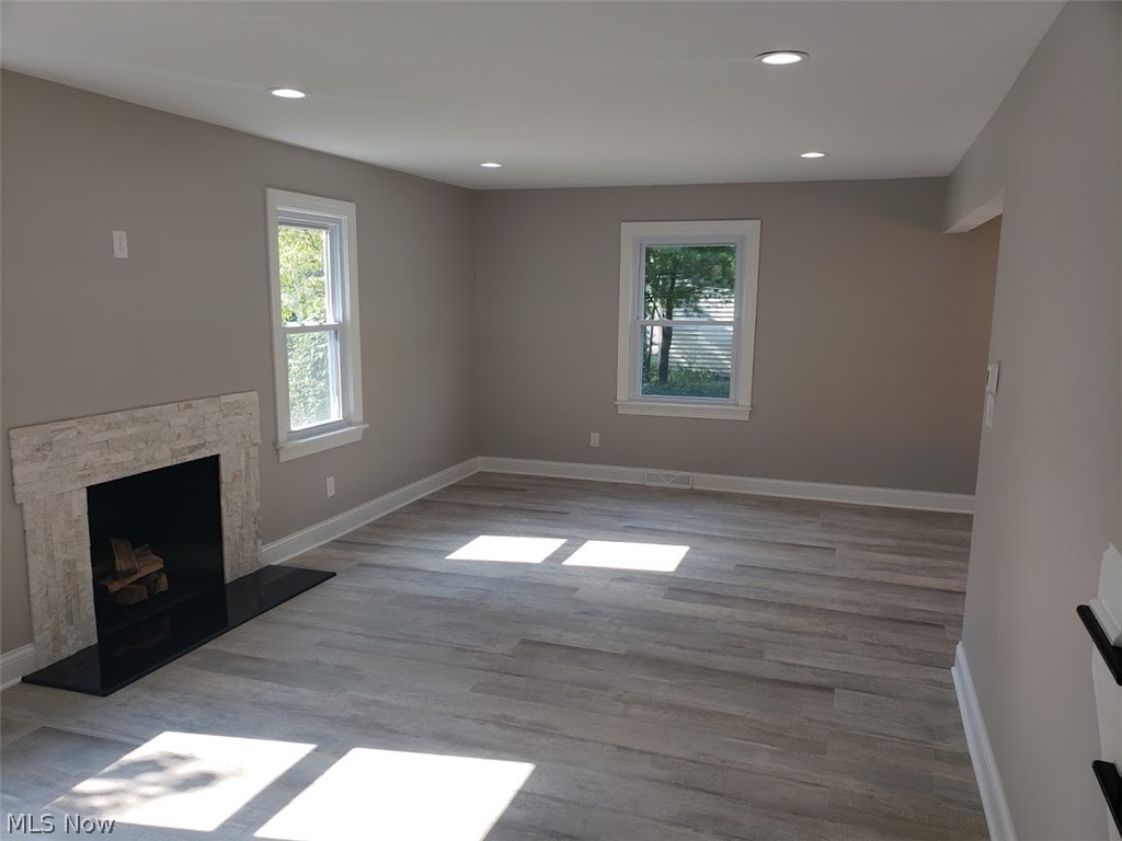 Metropolitan Beach 01 - Residential