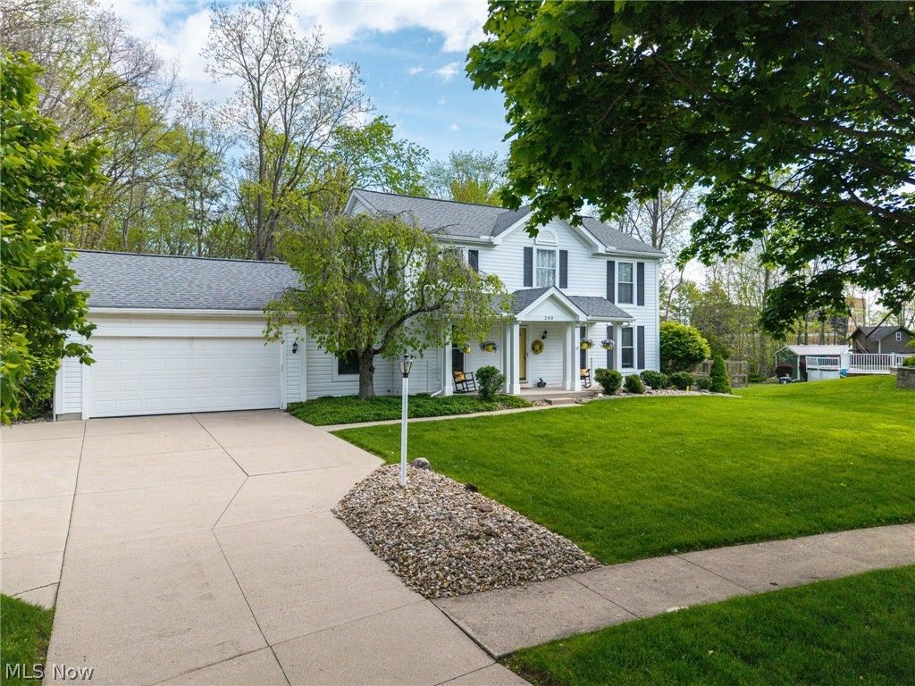 Photo of 200 Yorkshire Drive, Medina, OH 44256 (MLS # 5208870)