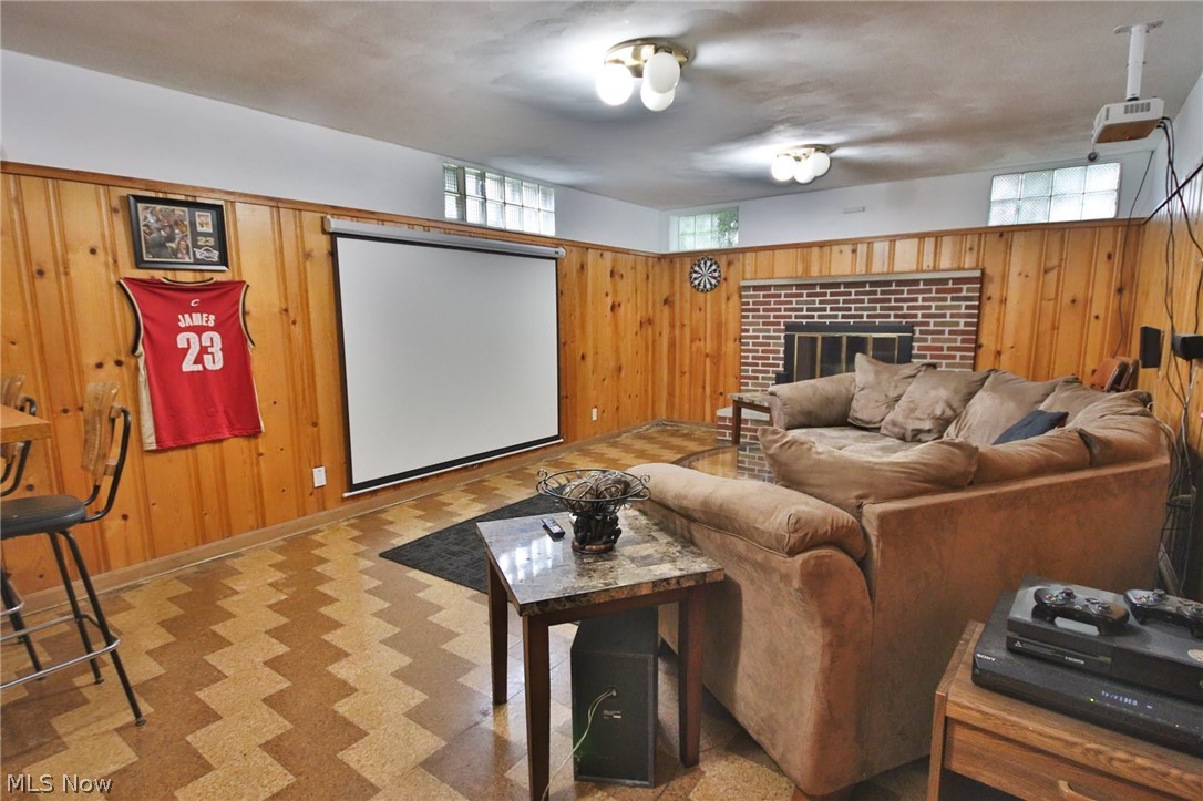 Akron Homes Sub - Residential