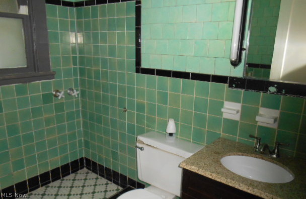 Edgewater Land Co - Residential Income