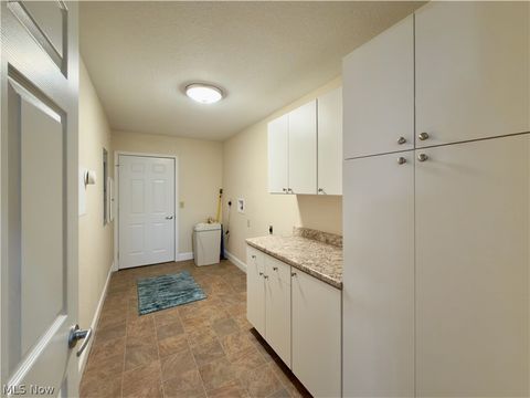 Tiny photo for 708 Oak Tree Lane, Belpre, OH 45714 (MLS # 5188056)