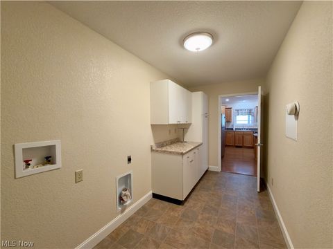 Tiny photo for 708 Oak Tree Lane, Belpre, OH 45714 (MLS # 5188056)