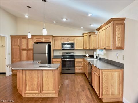 Tiny photo for 708 Oak Tree Lane, Belpre, OH 45714 (MLS # 5188056)