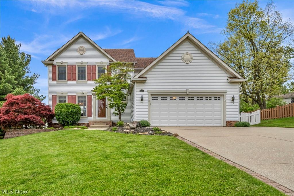 Photo of 139 Mccleary Court, Northfield, OH 44067 (MLS # 5210135)