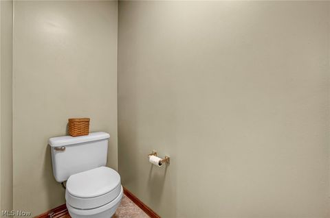 Tiny photo for 139 Mccleary Court, Northfield, OH 44067 (MLS # 5210135)