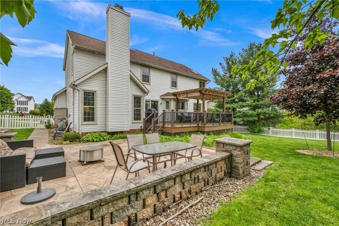 Tiny photo for 139 Mccleary Court, Northfield, OH 44067 (MLS # 5210135)