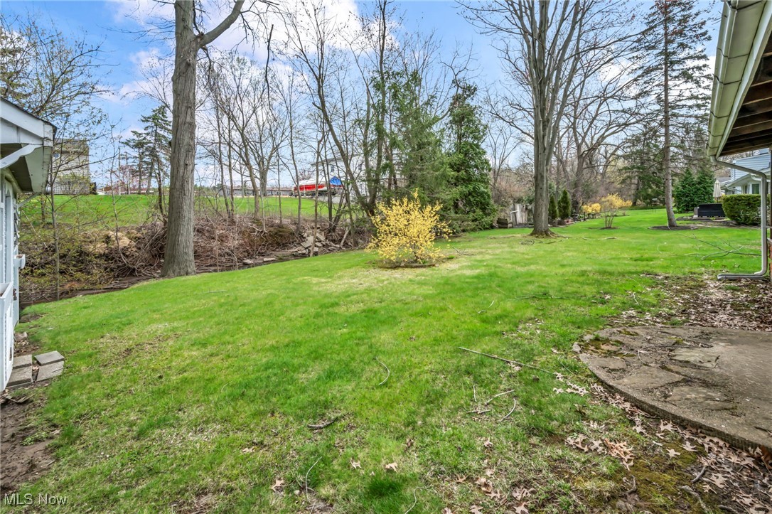478 Rock Creek Run, Amherst, Ohio image 10