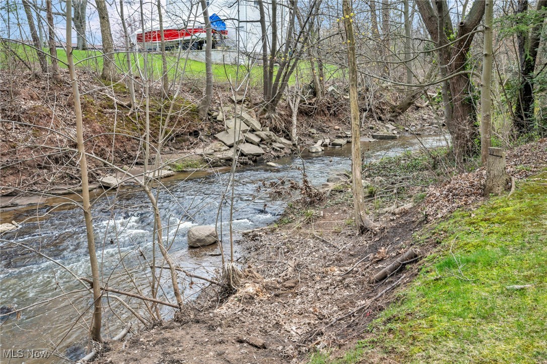478 Rock Creek Run, Amherst, Ohio image 8