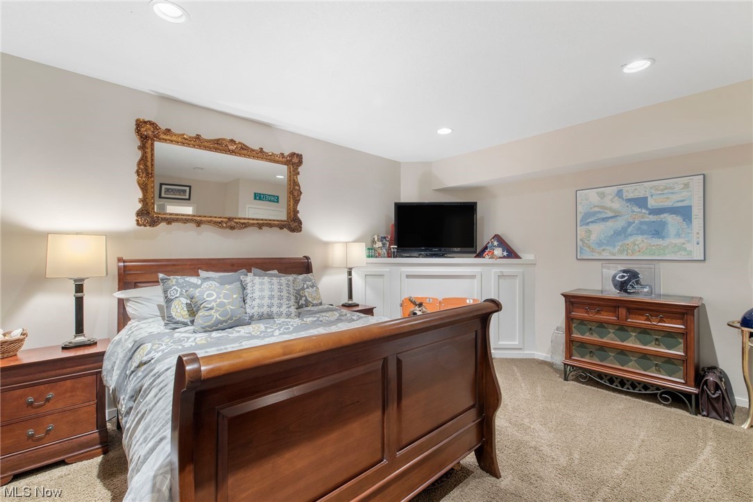 Westhampton/Crocker Park Condo - Residential