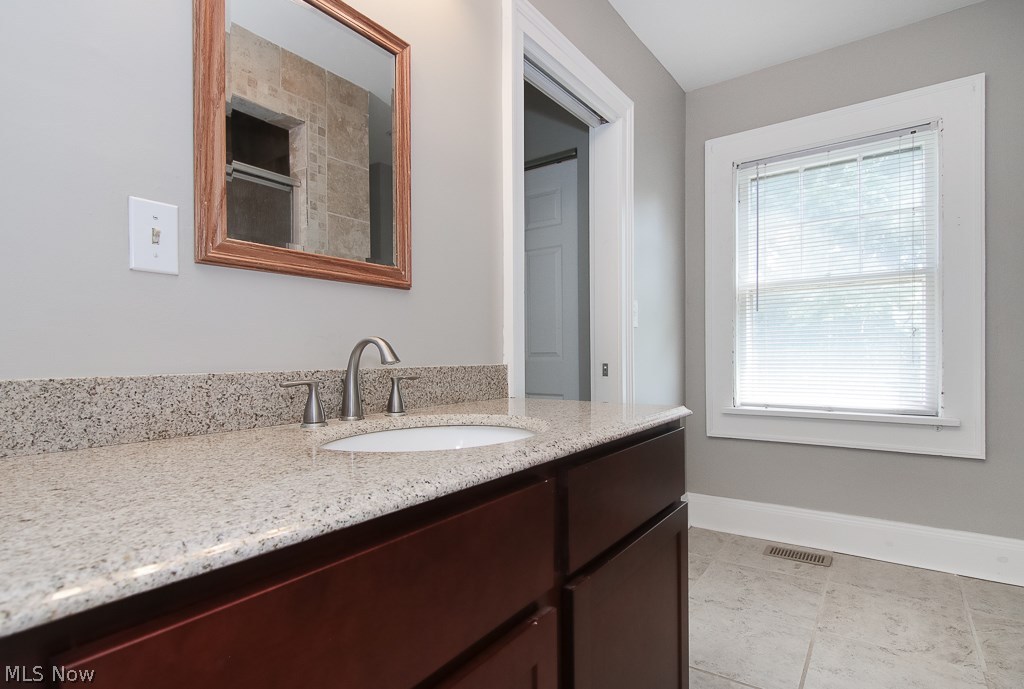 Cleveland Heights Realty Cos Forest - Residential Lease