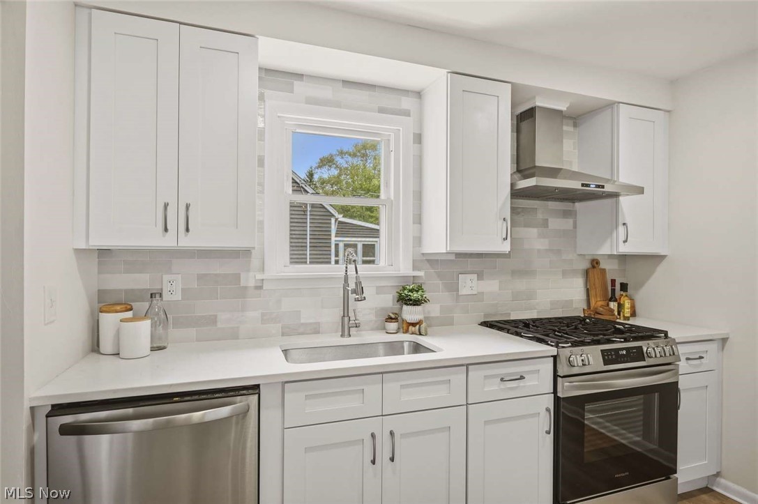 Lyndhurst Mdws Sub #3 - Residential