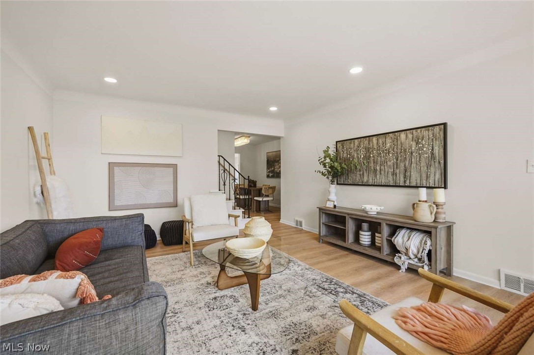 Lyndhurst Mdws Sub #3 - Residential