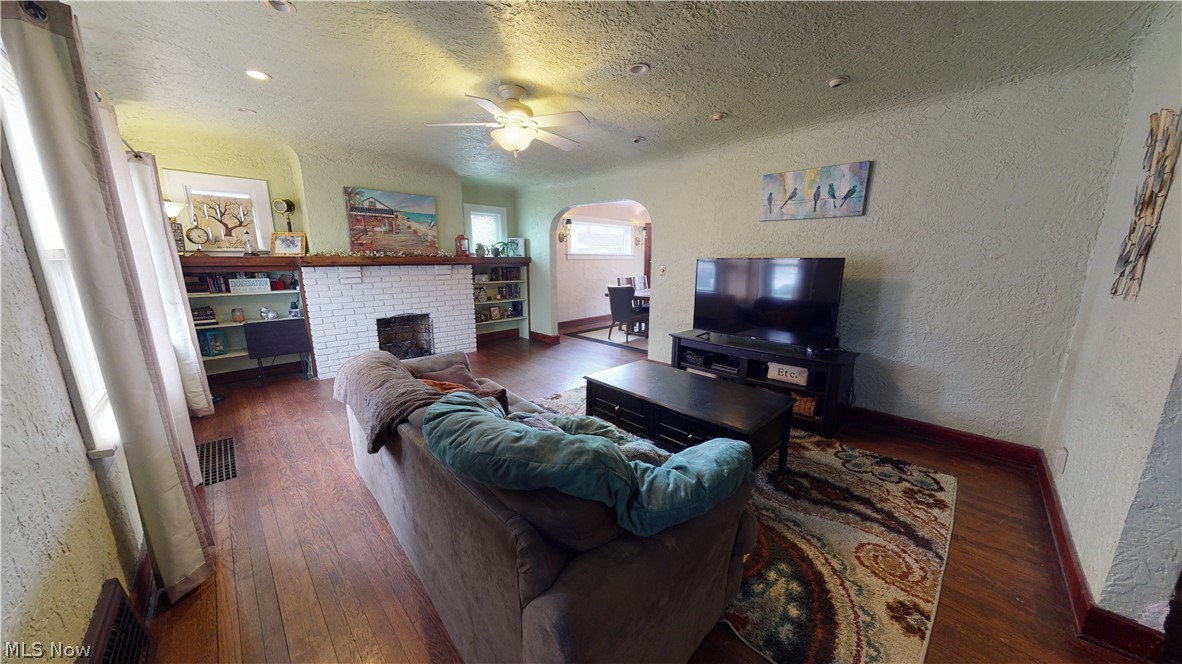 Park Estates Cos Turney Hlnds Su - Residential