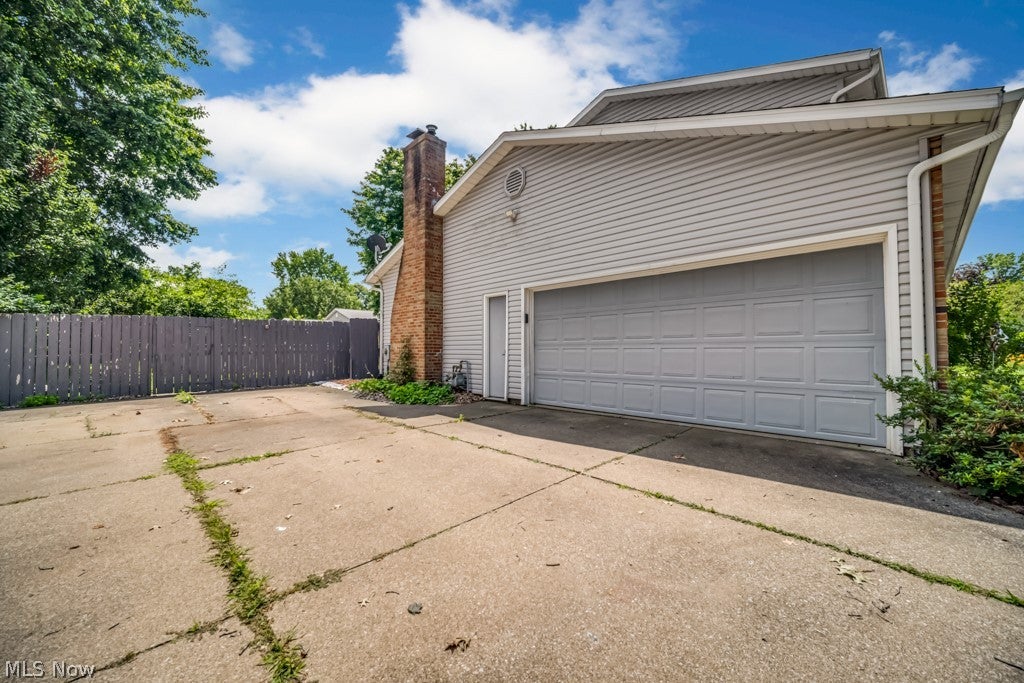 731 Redwood Drive