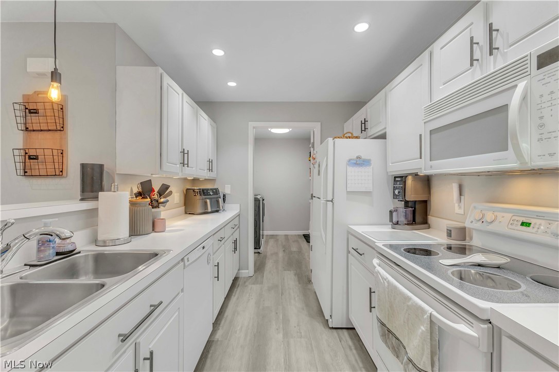 Lenox Rdg Condo - Residential