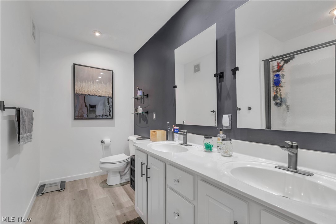 Lenox Rdg Condo - Residential