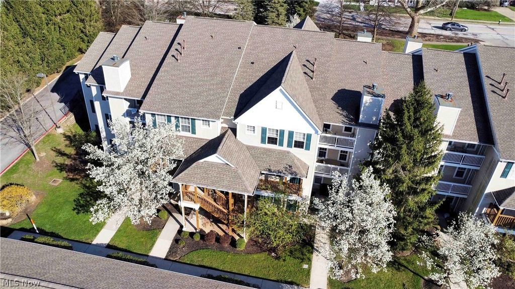 Photo of 28340 Center Ridge Road #124, Westlake, OH 44145 (MLS # 5199530)