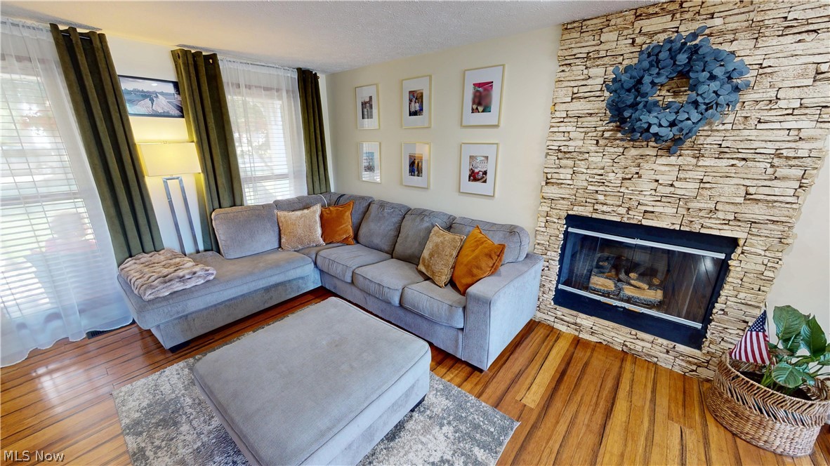 971 Fieldstone Drive