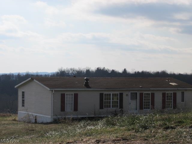 Motivated seller. Appliances stay. New Heat pump and water heater
