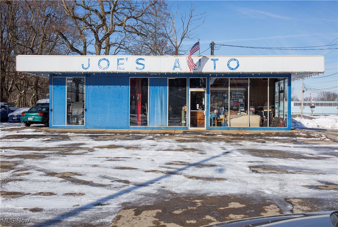 201 W Main Street