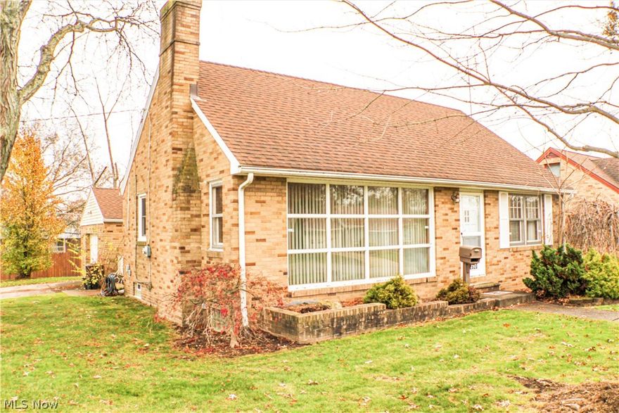 Charming Brick property with plenty of room at 1404 sqft. Close to the Football Hall of Fame!  Very well taken care of and ready for you to call it home.  Priced to sell; don't miss this one before it's gone!