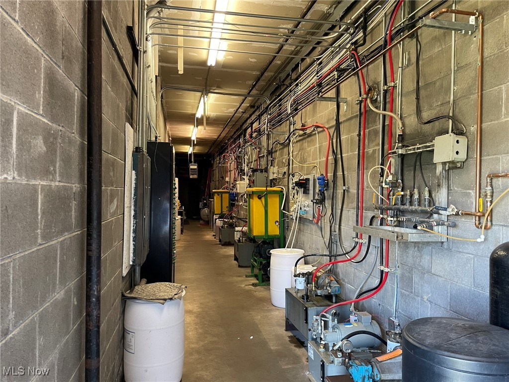 Parkersburg, West Virginia 26101, United States, ,Commercial,Active,44013