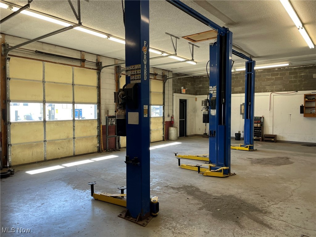 Parkersburg, West Virginia 26101, United States, ,Commercial,Active,44013