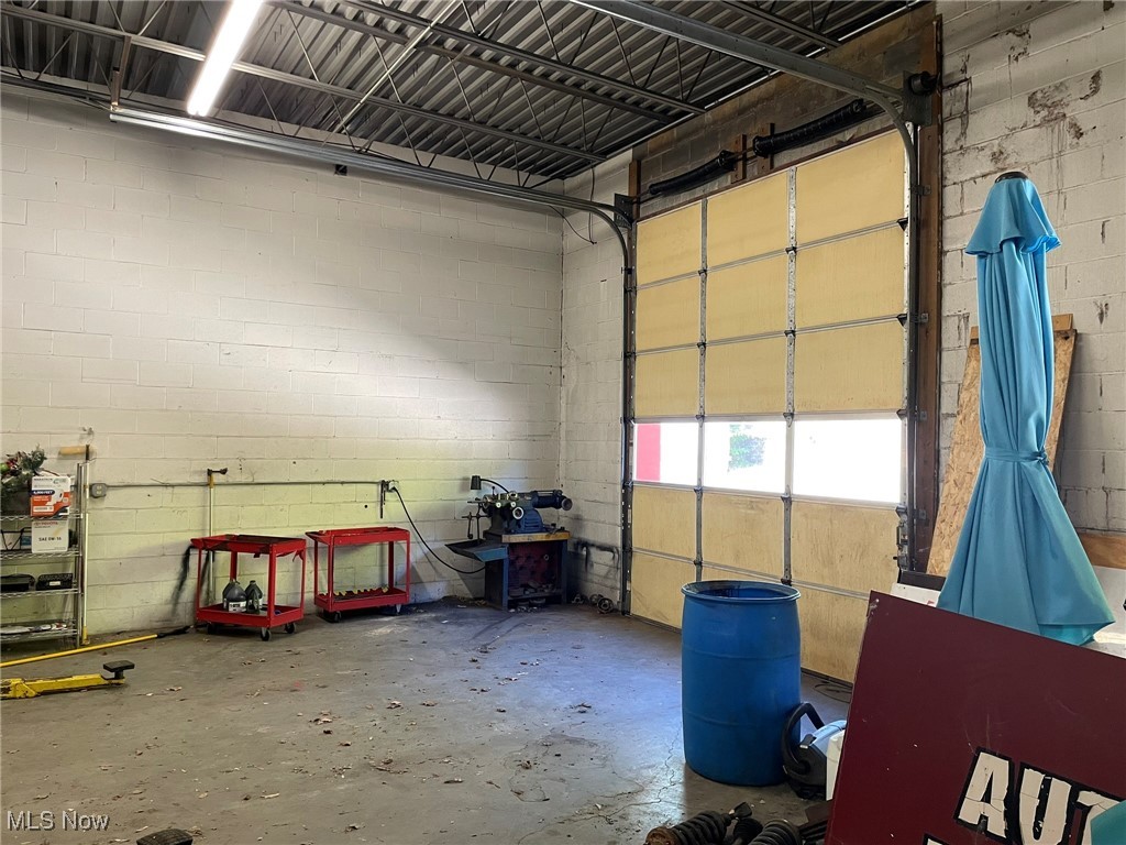 Parkersburg, West Virginia 26101, United States, ,Commercial,Active,44013