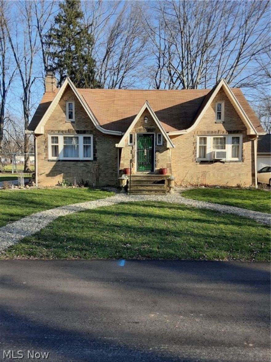 What a beauty!  This home is close to Lake Erie and the freeway. 3 bedrooms 2 updated full baths. Hardwood Floors, A 26ft Family Room Features a Wood Burning Fireplace and built-ins. Beautifully updated kitchen has plenty of counter space, a gas cooktop and a convection oven. Enjoy evenings on the spacious deck or on the patio in the large side yard. 120 x 126 lot on a dead end street.