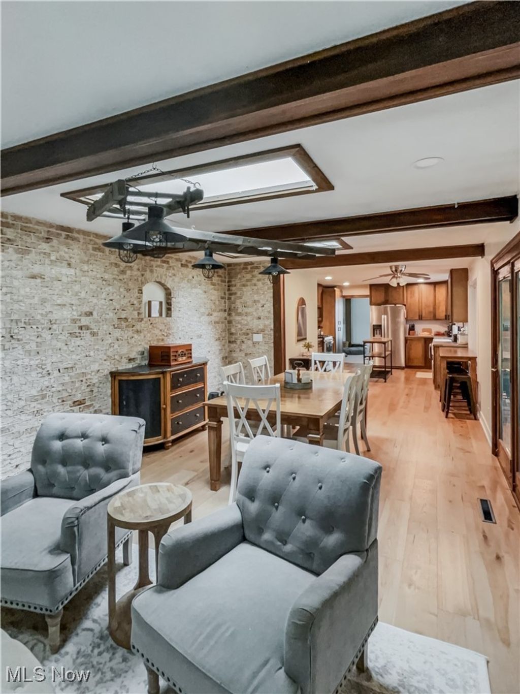 Photo of 505 Parkview Drive, Columbiana, OH 44408 (MLS # 5184985)