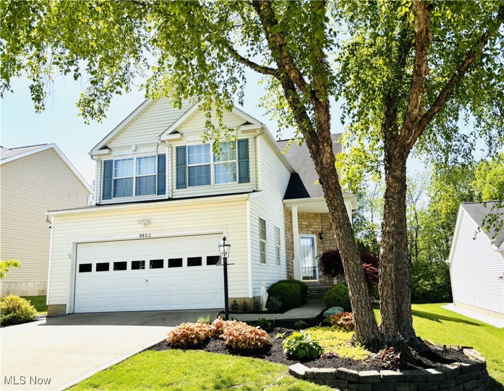 9802 Emerald Brook Circle, Canal Fulton, Ohio image 1