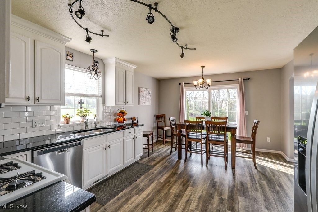 9802 Emerald Brook Circle, Canal Fulton, Ohio image 21