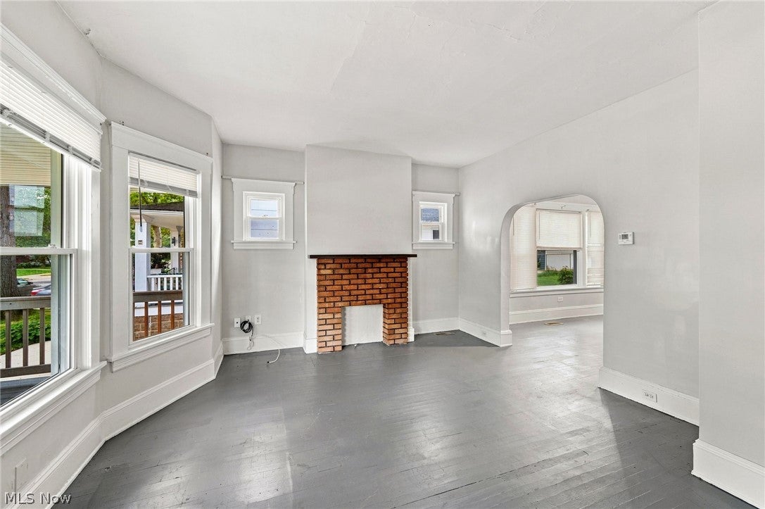 2056 W 101st Street