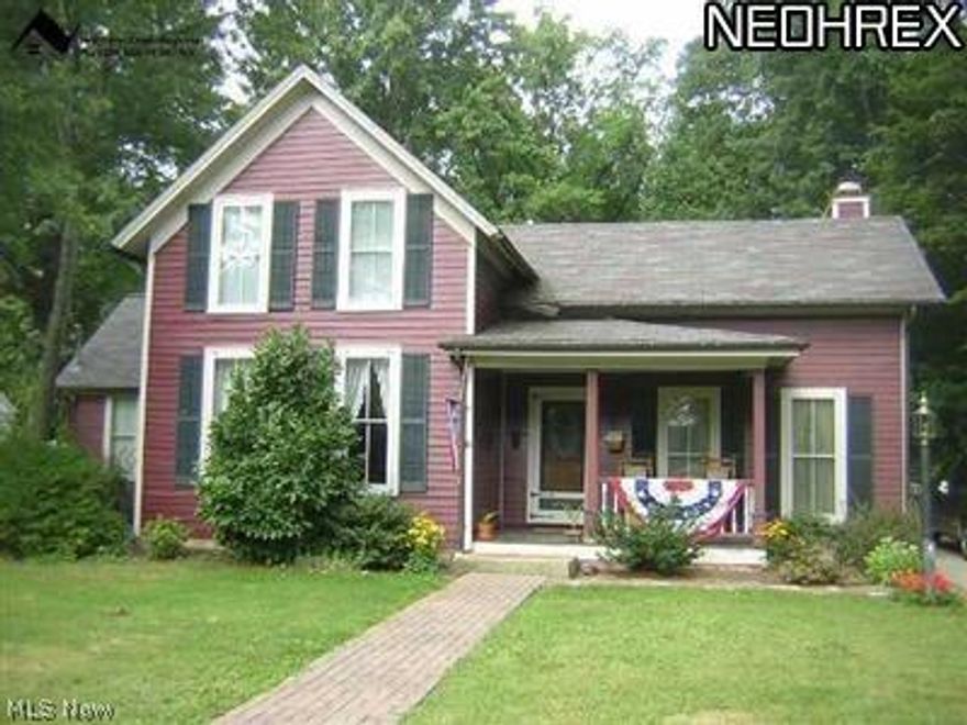 Beautiful Century home! Country Kitchen, first floor Master Bedroom w/walk-closet and glamour bath. Central air. Gas fire place in bedroom on second floor. Deck off Kitchen. Three car heated/air conditioned garage. Loft w/half bath. Office potential...This home is a must see!