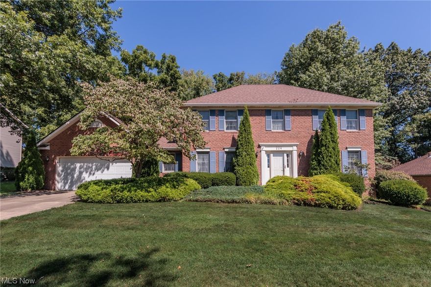 Stately Colonial! Welcome to Steeplechase, Munroe Falls. Featuring original owners 4 BR, 2.5 Bt. Oversize Island eat in kitchen . Inviting family room featuring build in bookshelves, fireplace and plenty of windows. The spacious four bedroom on second floor are sure to please. First Floor laundry. You have many options with the finished lower level, featuring wet bar, game room and plenty of storage. Attached two car garage, deck and private rear yard setting are sure to please. With a little decorating update this beautiful one owner colonial will be incredible home for you!