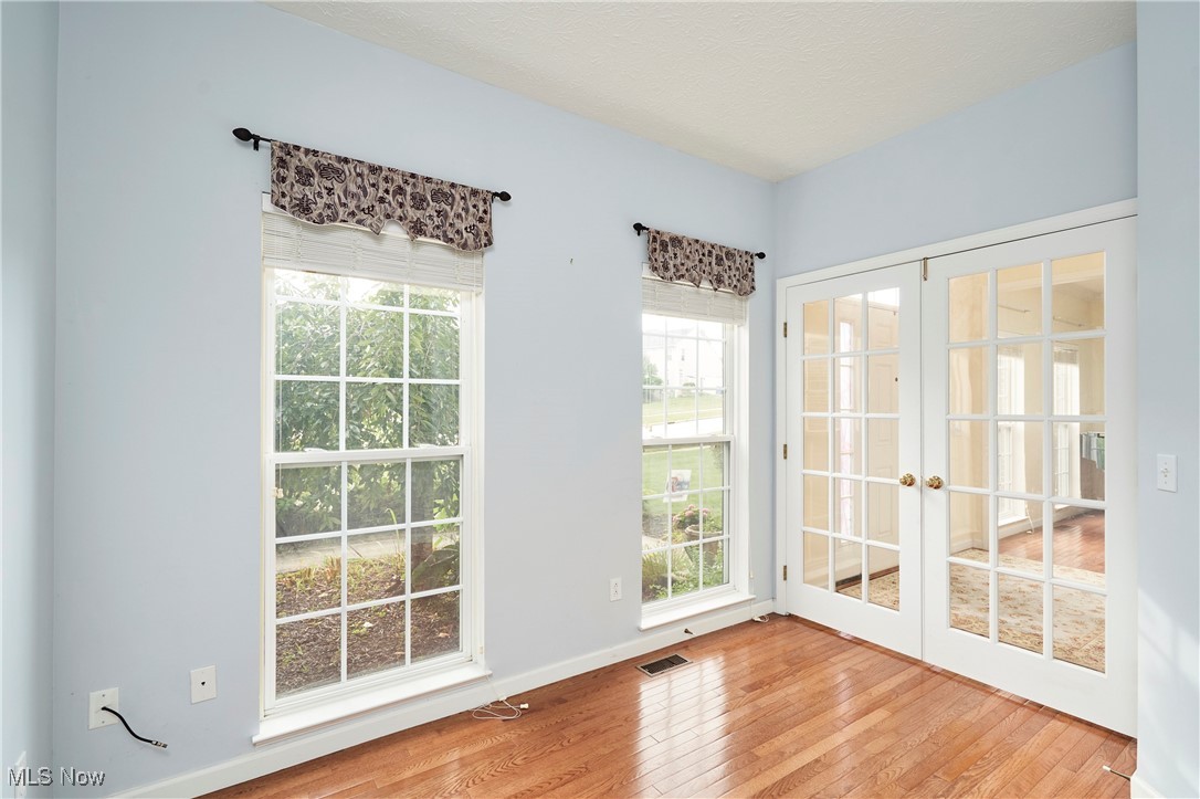 Copley, Ohio 44321, United States, 4 Bedrooms Bedrooms, ,4 BathroomsBathrooms,Residential,Contingent,192351