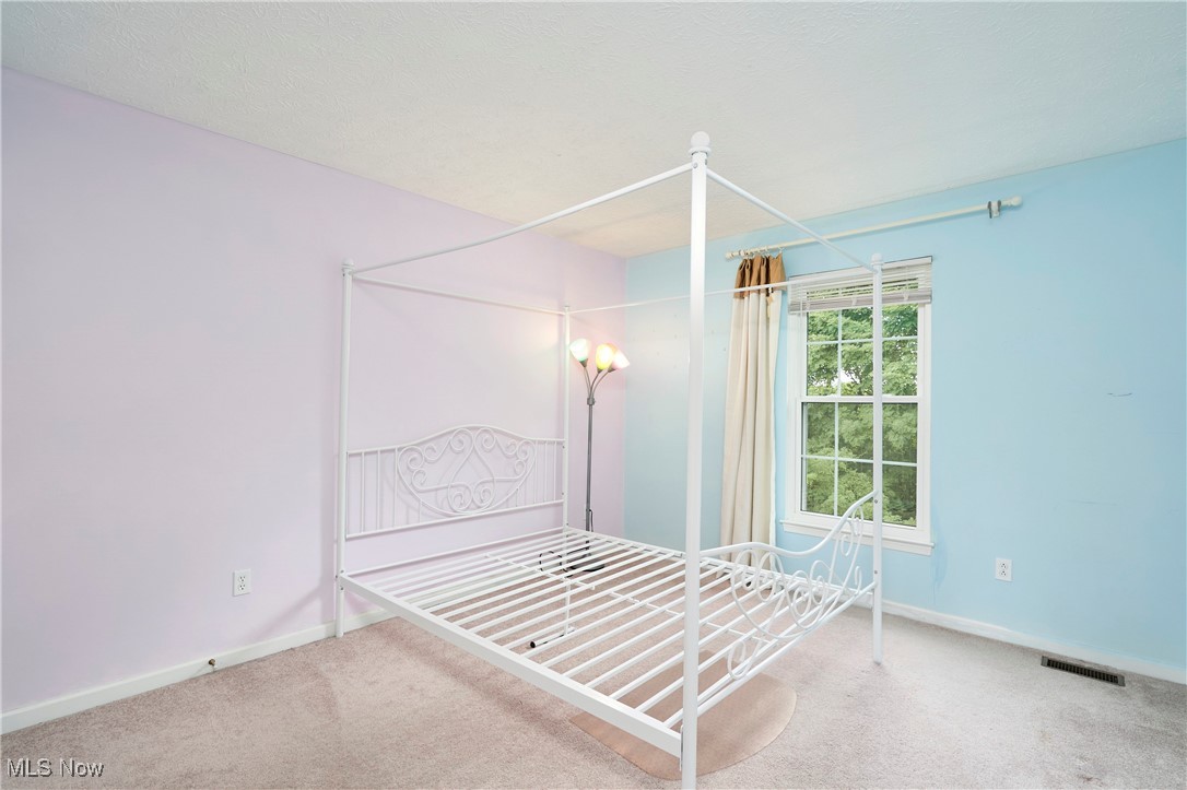 Copley, Ohio 44321, United States, 4 Bedrooms Bedrooms, ,4 BathroomsBathrooms,Residential,Contingent,192351