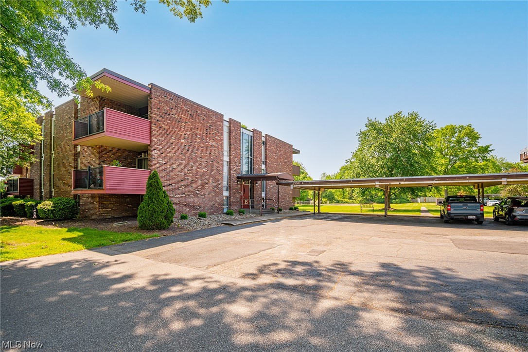 Terrace North Condo - Residential