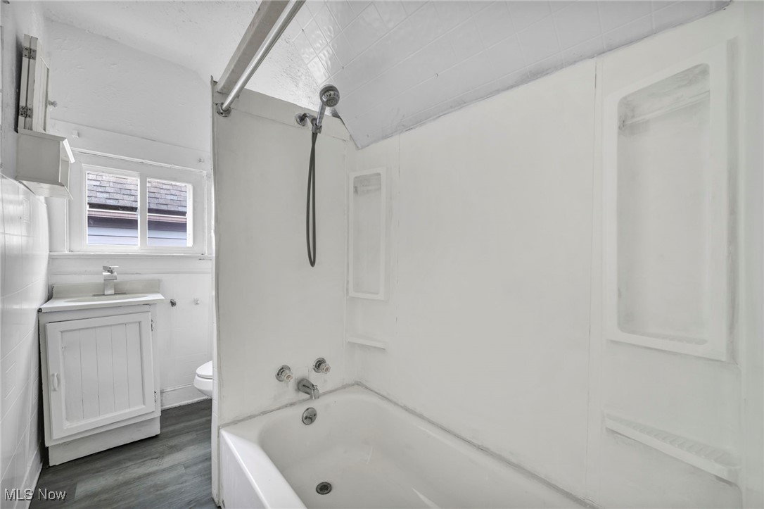 George M Hicks Glenville Add - Residential Income