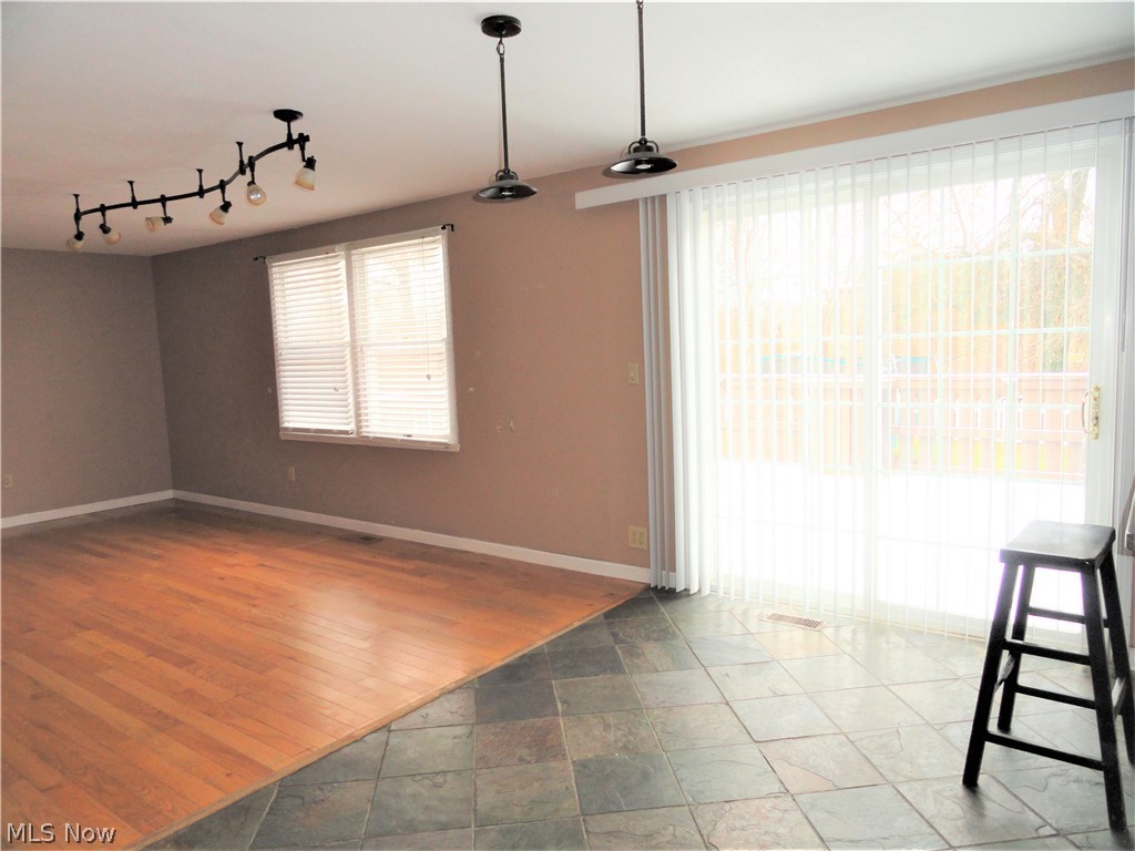 Silver Spgs Heights - Residential