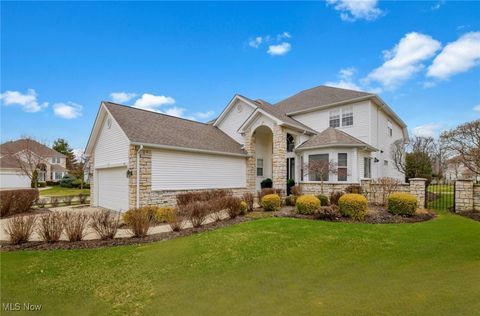 381 W Glengary Circle, Highland Heights, OH 44143 - #: 5079665