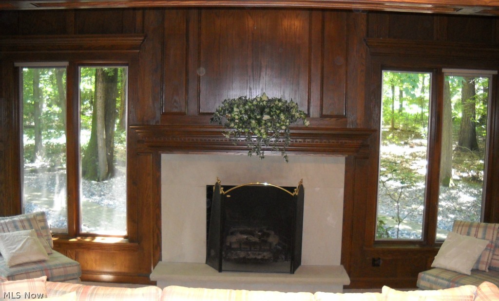 Pincrest - Residential