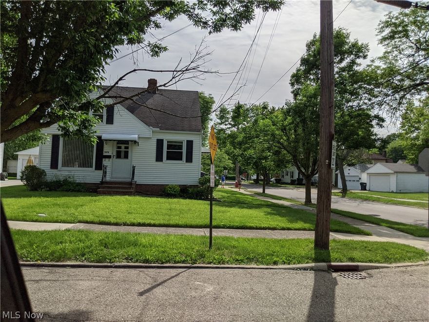 Beautiful freshly painted gray inside with newer kitchen wood cabinetry, stainless steel side-by-side refrigerator, stove and dishwasher. All wooden floors are newly refinished. Close to school and playground. Two full bathrooms. New water heater 6/20; new A/C 2-18; new front and back step brickwork; vinyl replacement windows; GFI bathroom outlets; new water faucets.